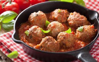 POLPETTE AL SUGO CON OLIO EXTRAVERGINE D’OLIVA DOP TERRE DI SIENA