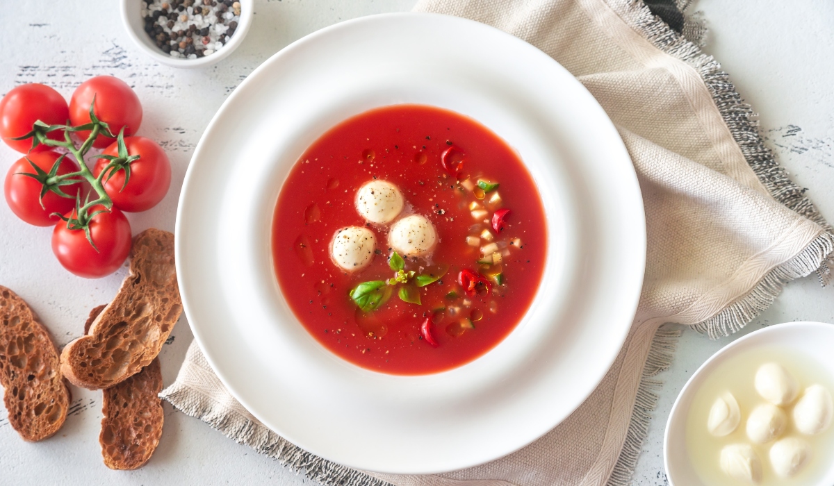 Gazpacho con Mozzarella Tradizionale STG